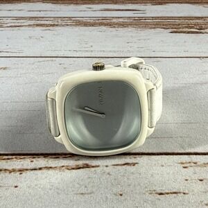 Nixon The Shutter Womens Casual Watch Silver Tone Needs Battery Used
